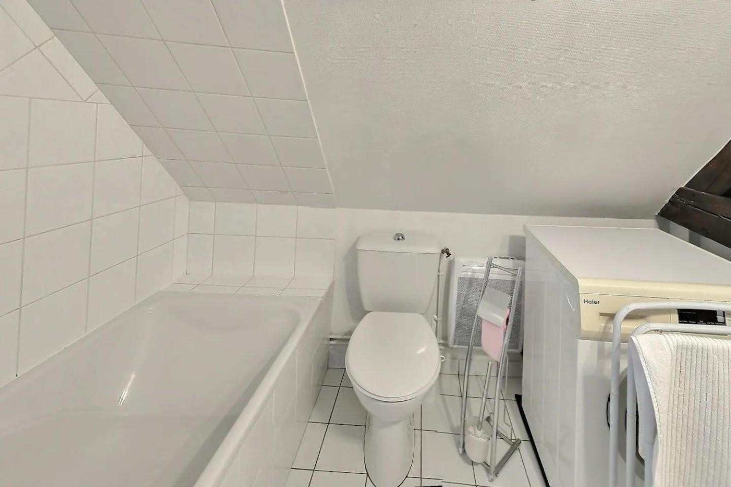 Le Travel - Appartement Equipe Proche Centre Et Yschools Troyes Exteriér fotografie